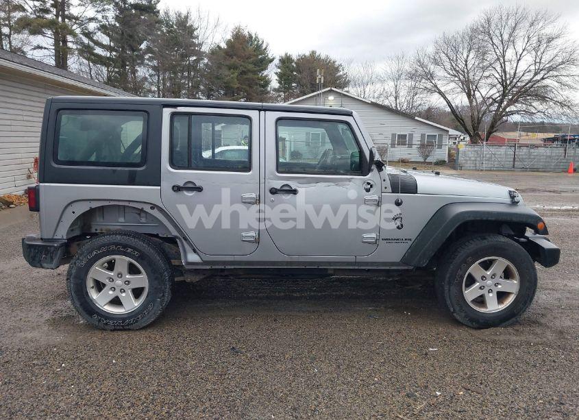 Photo 14 of 2014 Jeep Wrangler UNLIMITED SPORT (VIN 1C4BJWDG8EL148970)