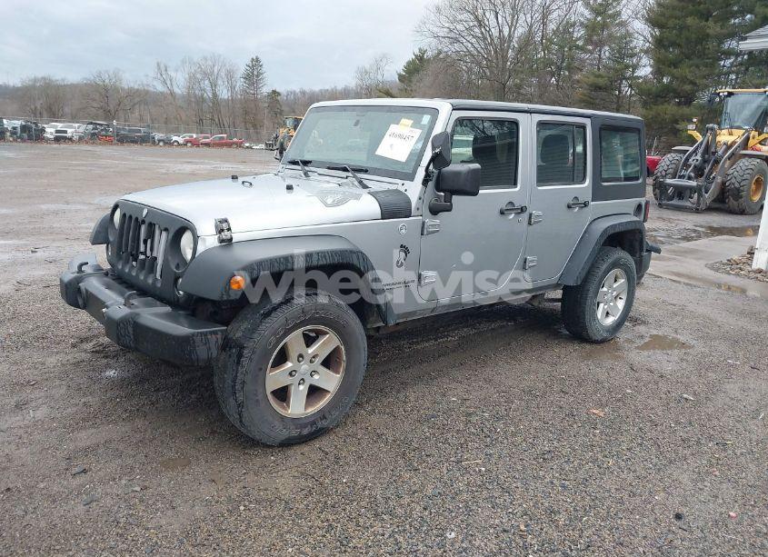 Photo 2 of 2014 Jeep Wrangler UNLIMITED SPORT (VIN 1C4BJWDG8EL148970)