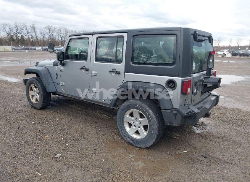 Photo 3 of 2014 Jeep Wrangler UNLIMITED SPORT (VIN 1C4BJWDG8EL148970)