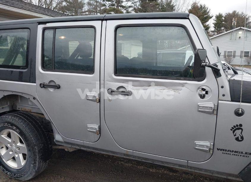 Photo 6 of 2014 Jeep Wrangler UNLIMITED SPORT (VIN 1C4BJWDG8EL148970)