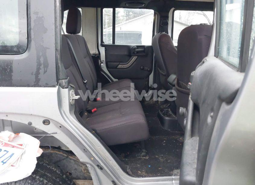 Photo 8 of 2014 Jeep Wrangler UNLIMITED SPORT (VIN 1C4BJWDG8EL148970)