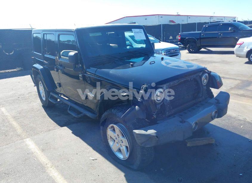 2014 Jeep Wrangler UNLIMITED FREEDOM EDITION (VIN 1C4BJWDG8EL179491) main photo