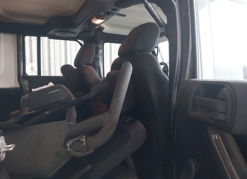 Photo 8 of 2014 Jeep Wrangler UNLIMITED SPORT (VIN 1C4BJWDG8EL243464)