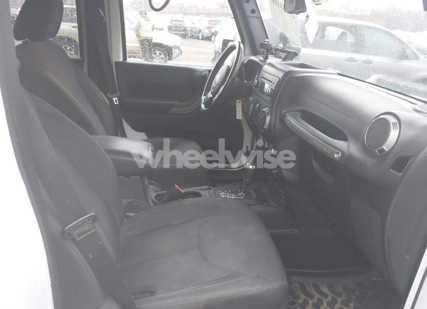 Photo 5 of 2015 Jeep Wrangler UNLIMITED SPORT (VIN 1C4BJWDG8FL519451)