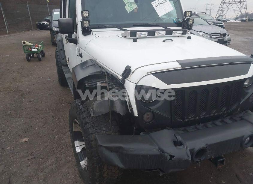 Photo 6 of 2015 Jeep Wrangler UNLIMITED SPORT (VIN 1C4BJWDG8FL519451)