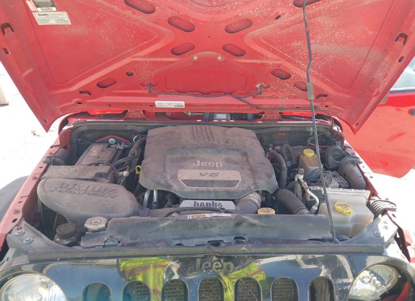 Photo 10 of 2015 Jeep Wrangler UNLIMITED WILLYS WHEELER (VIN 1C4BJWDG8FL564549)