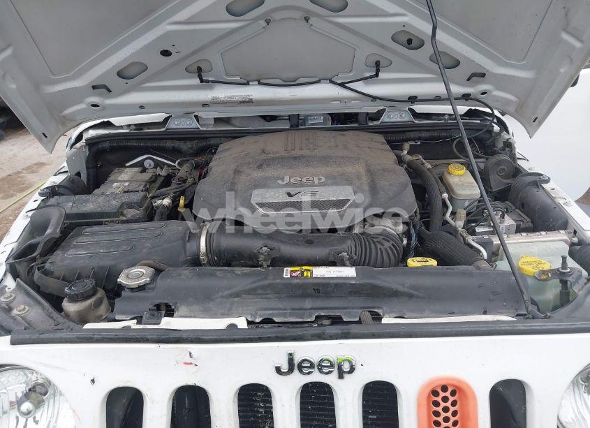 Photo 10 of 2015 Jeep Wrangler UNLIMITED SPORT (VIN 1C4BJWDG8FL640934)