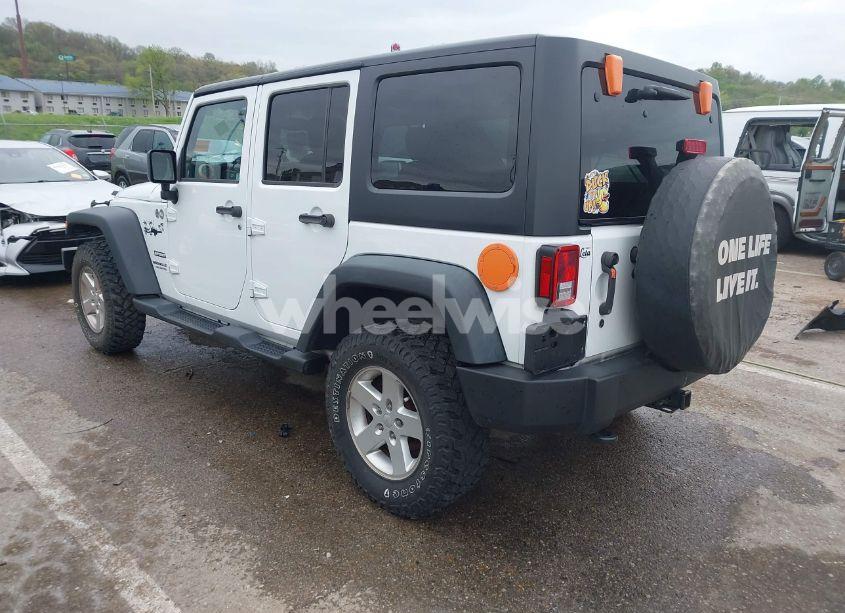 Photo 3 of 2015 Jeep Wrangler UNLIMITED SPORT (VIN 1C4BJWDG8FL640934)