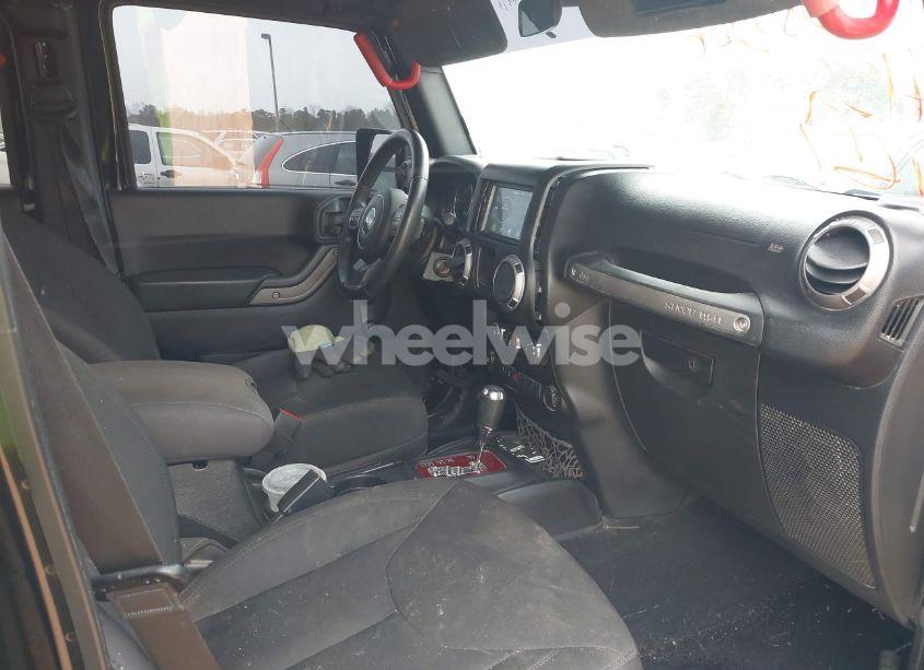 Photo 5 of 2016 Jeep Wrangler UNLIMITED SPORT (VIN 1C4BJWDG8GL104132)