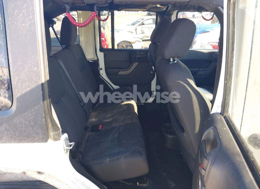 Photo 8 of 2016 Jeep Wrangler UNLIMITED BLACK BEAR (VIN 1C4BJWDG8GL111016)