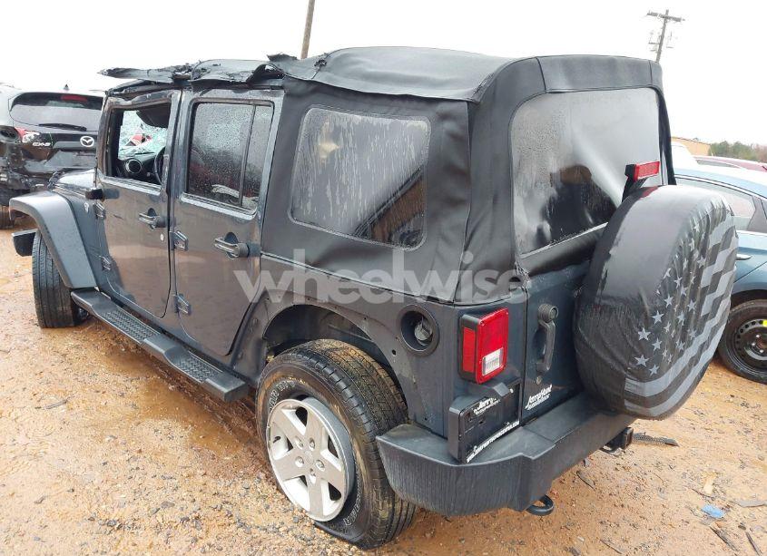 Photo 3 of 2016 Jeep Wrangler UNLIMITED SPORT (VIN 1C4BJWDG8GL269727)