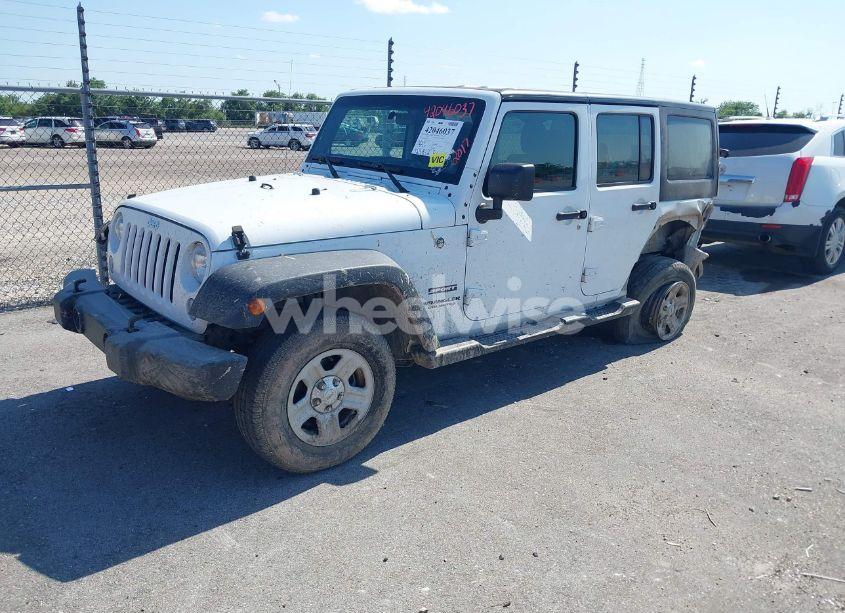 Photo 2 of 2017 Jeep Wrangler UNLIMITED SPORT 4X4 (VIN 1C4BJWDG8HL536673)