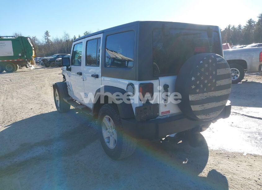 Photo 3 of 2017 Jeep Wrangler UNLIMITED SPORT 4X4 (VIN 1C4BJWDG8HL548869)