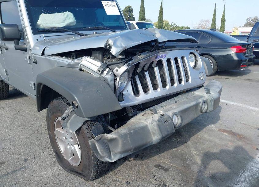 Photo 6 of 2017 Jeep Wrangler UNLIMITED SPORT 4X4 (VIN 1C4BJWDG8HL558463)