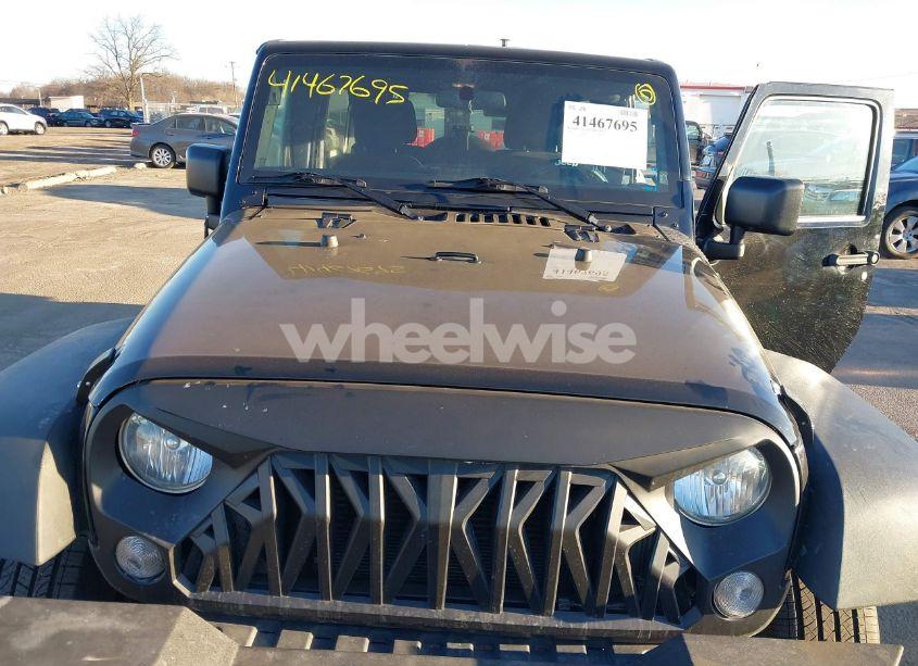 Photo 10 of 2017 Jeep Wrangler UNLIMITED SPORT 4X4 (VIN 1C4BJWDG8HL582505)