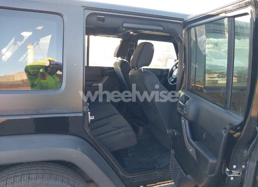 Photo 8 of 2017 Jeep Wrangler UNLIMITED SPORT 4X4 (VIN 1C4BJWDG8HL582505)