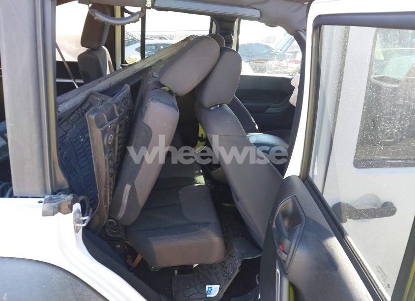 Photo 8 of 2017 Jeep Wrangler UNLIMITED BIG BEAR 4X4 (VIN 1C4BJWDG8HL612523)