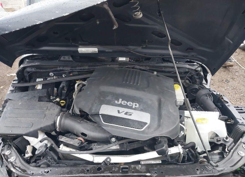 Photo 10 of 2017 Jeep Wrangler UNLIMITED SPORT 4X4 (VIN 1C4BJWDG8HL617236)