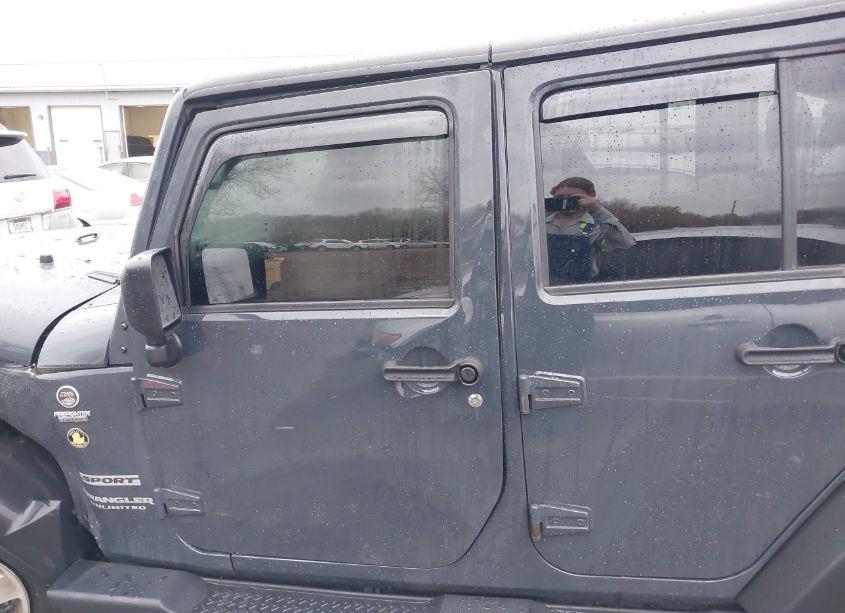 Photo 18 of 2017 Jeep Wrangler UNLIMITED SPORT 4X4 (VIN 1C4BJWDG8HL617236)