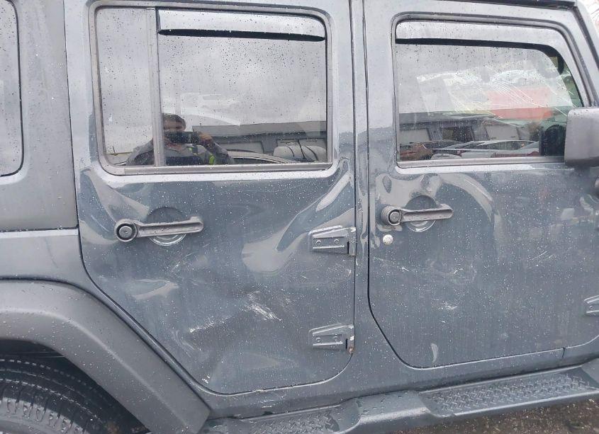 Photo 19 of 2017 Jeep Wrangler UNLIMITED SPORT 4X4 (VIN 1C4BJWDG8HL617236)