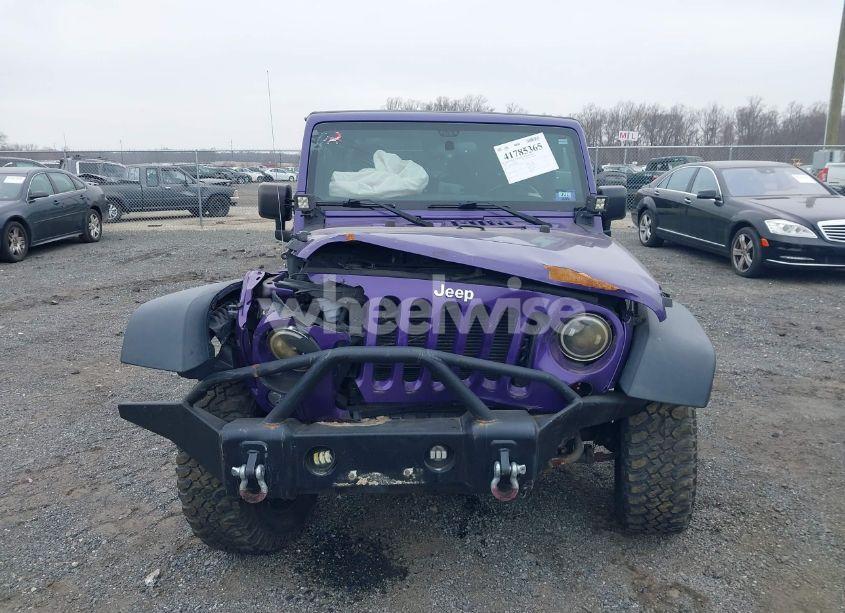 Photo 12 of 2018 Jeep Wrangler JK UNLIMITED SPORT S 4X4 (VIN 1C4BJWDG8JL828832)