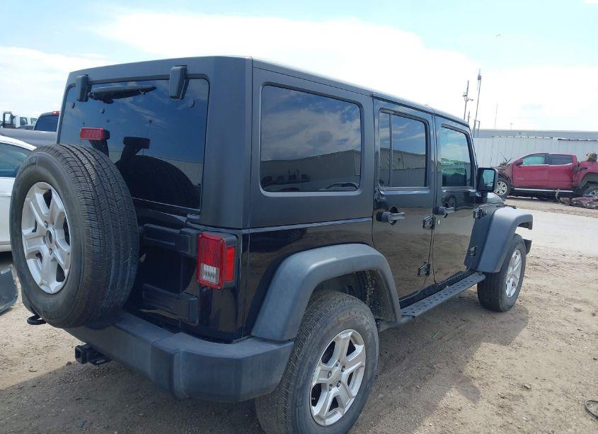 Photo 4 of 2018 Jeep Wrangler JK UNLIMITED SPORT S 4X4 (VIN 1C4BJWDG8JL835375)