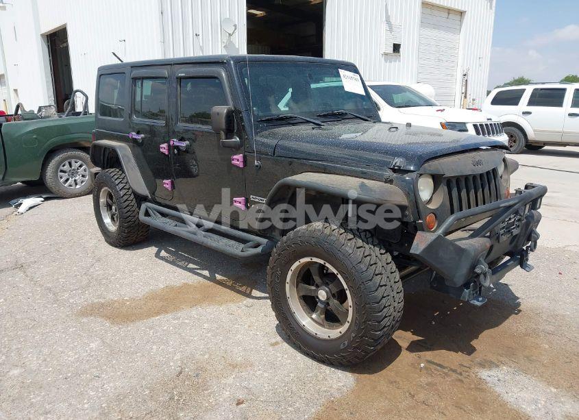 2013 Jeep Wrangler UNLIMITED SPORT (VIN 1C4BJWDG9DL569109) main photo