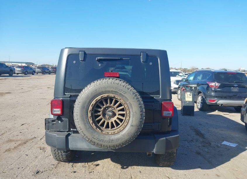 Photo 16 of 2013 Jeep Wrangler UNLIMITED SPORT (VIN 1C4BJWDG9DL673874)