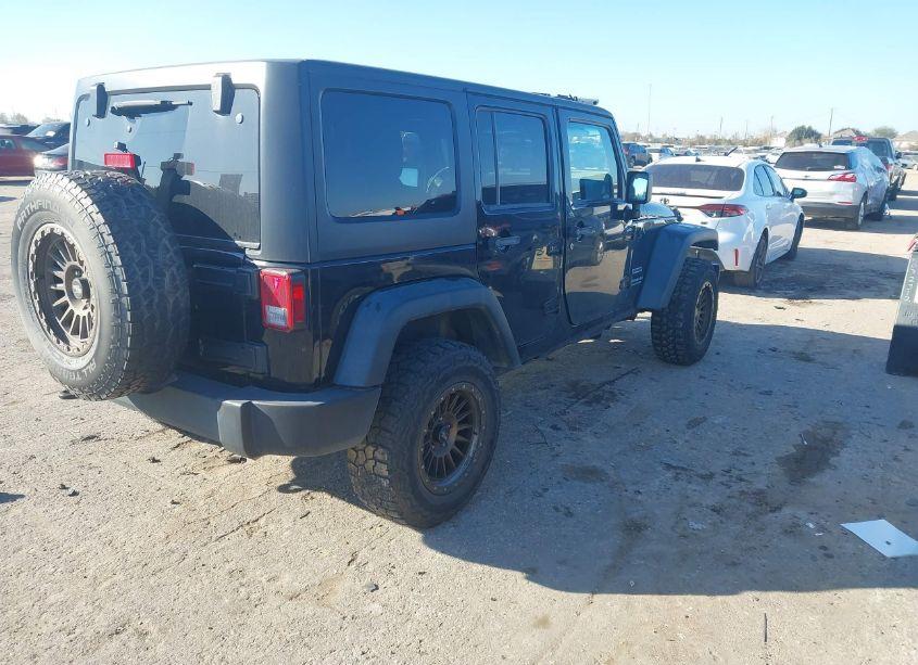 Photo 4 of 2013 Jeep Wrangler UNLIMITED SPORT (VIN 1C4BJWDG9DL673874)