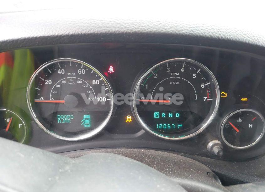 Photo 7 of 2014 Jeep Wrangler UNLIMITED SPORT (VIN 1C4BJWDG9EL313957)