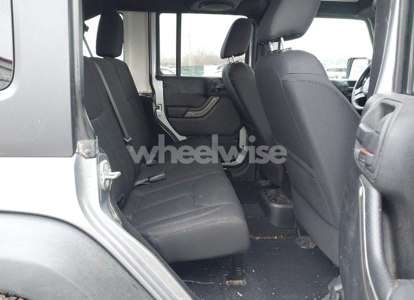 Photo 8 of 2014 Jeep Wrangler UNLIMITED SPORT (VIN 1C4BJWDG9EL313957)