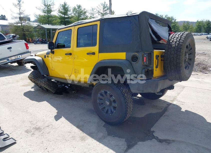 Photo 3 of 2015 Jeep Wrangler UNLIMITED SPORT (VIN 1C4BJWDG9FL582249)