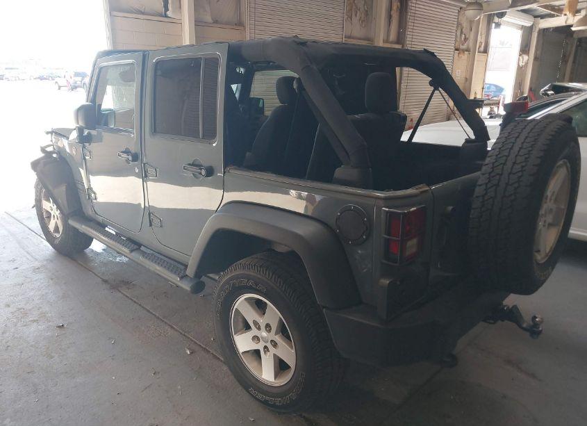 Photo 3 of 2015 Jeep Wrangler UNLIMITED SPORT (VIN 1C4BJWDG9FL619333)