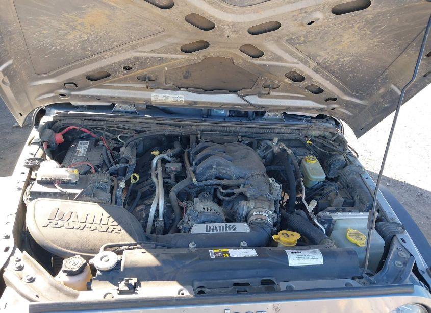 Photo 10 of 2015 Jeep Wrangler UNLIMITED SPORT (VIN 1C4BJWDG9FL766719)