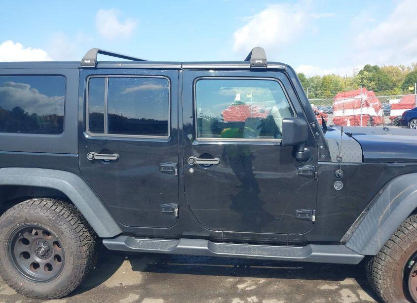 Photo 13 of 2016 Jeep Wrangler UNLIMITED SPORT (VIN 1C4BJWDG9GL123062)