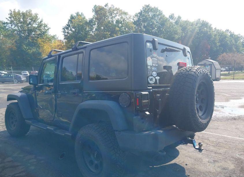 Photo 3 of 2016 Jeep Wrangler UNLIMITED SPORT (VIN 1C4BJWDG9GL123062)