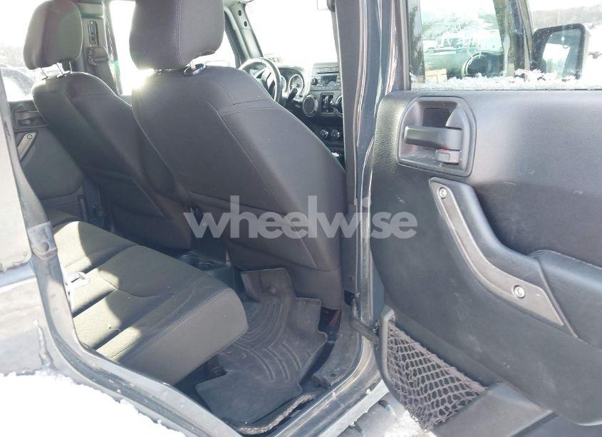 Photo 8 of 2016 Jeep Wrangler UNLIMITED SPORT (VIN 1C4BJWDG9GL231245)