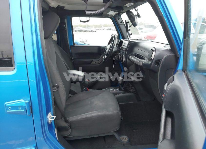 Photo 5 of 2016 Jeep Wrangler UNLIMITED SPORT (VIN 1C4BJWDG9GL235196)