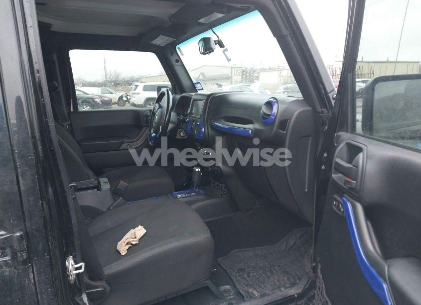 Photo 5 of 2016 Jeep Wrangler UNLIMITED SPORT (VIN 1C4BJWDG9GL242245)