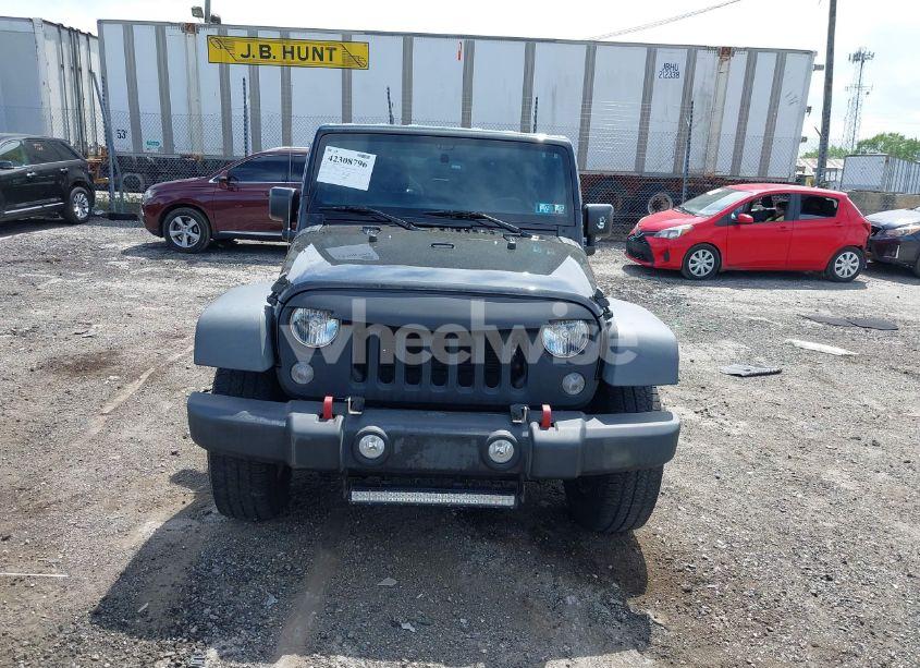 Photo 12 of 2016 Jeep Wrangler UNLIMITED SPORT (VIN 1C4BJWDG9GL292093)