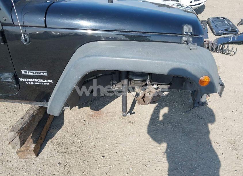 Photo 19 of 2017 Jeep Wrangler UNLIMITED SPORT 4X4 (VIN 1C4BJWDG9HL530123)