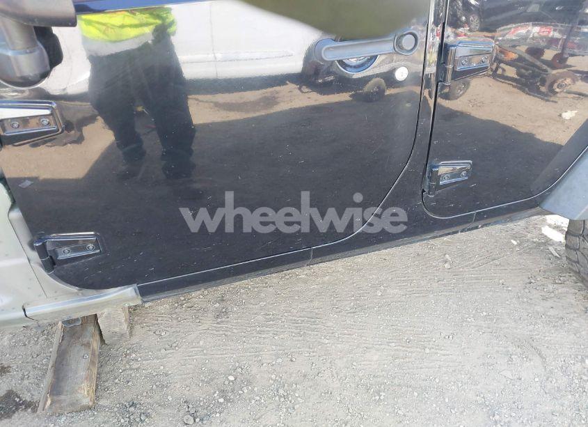 Photo 21 of 2017 Jeep Wrangler UNLIMITED SPORT 4X4 (VIN 1C4BJWDG9HL530123)