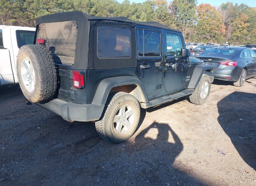 Photo 4 of 2017 Jeep Wrangler UNLIMITED SPORT 4X4 (VIN 1C4BJWDG9HL554745)