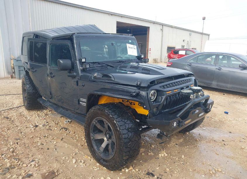 2017 Jeep Wrangler UNLIMITED SPORT 4X4 (VIN 1C4BJWDG9HL743007) main photo