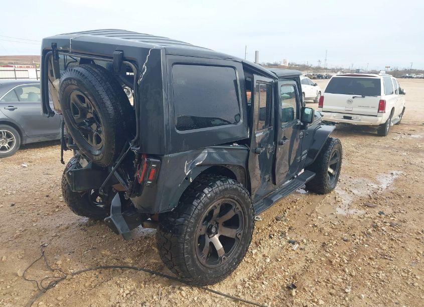 Photo 4 of 2017 Jeep Wrangler UNLIMITED SPORT 4X4 (VIN 1C4BJWDG9HL743007)