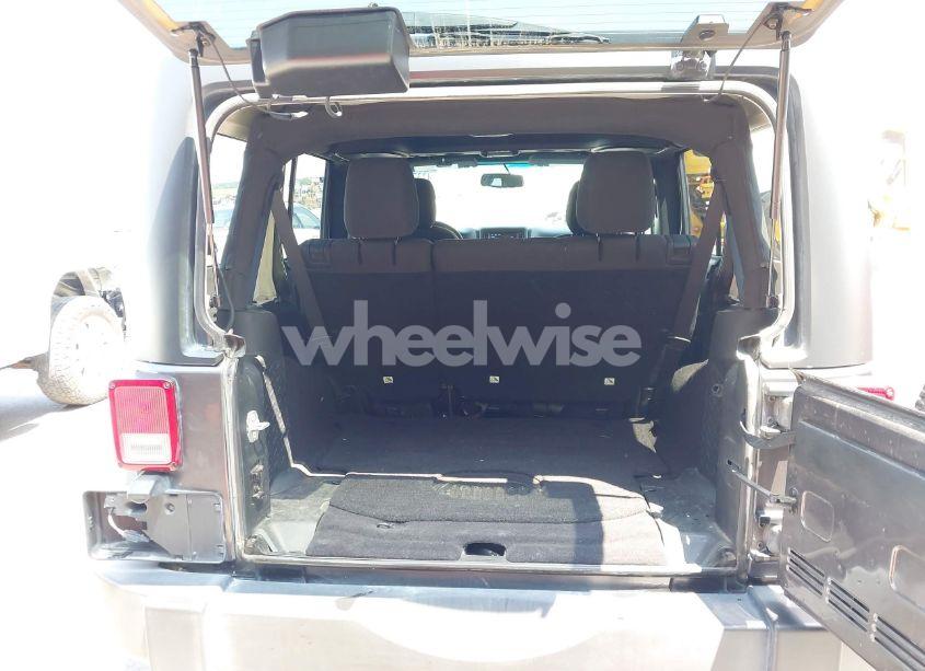 Photo 12 of 2018 Jeep Wrangler JK UNLIMITED SPORT S 4X4 (VIN 1C4BJWDG9JL804801)