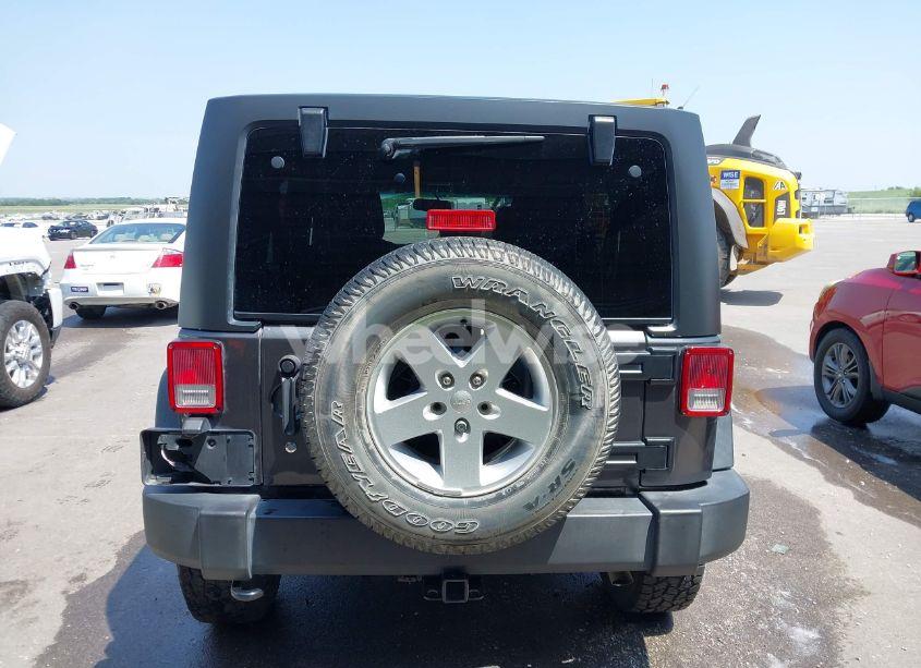 Photo 17 of 2018 Jeep Wrangler JK UNLIMITED SPORT S 4X4 (VIN 1C4BJWDG9JL804801)