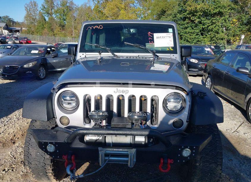 Photo 6 of 2018 Jeep Wrangler JK UNLIMITED SPORT S 4X4 (VIN 1C4BJWDG9JL860379)