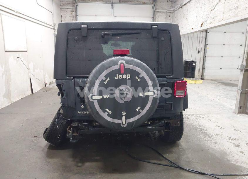 Photo 17 of 2018 Jeep Wrangler JK UNLIMITED SPORT S 4X4 (VIN 1C4BJWDG9JL890272)