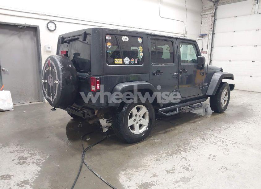 Photo 4 of 2018 Jeep Wrangler JK UNLIMITED SPORT S 4X4 (VIN 1C4BJWDG9JL890272)